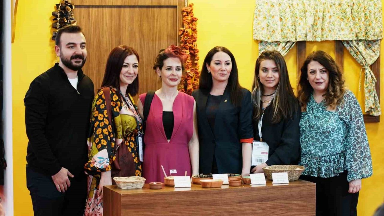 Bandırma Belediyesi EMİTT Fuarında “En Etkin Tanıtım Ödülü’ne de layık görüldü