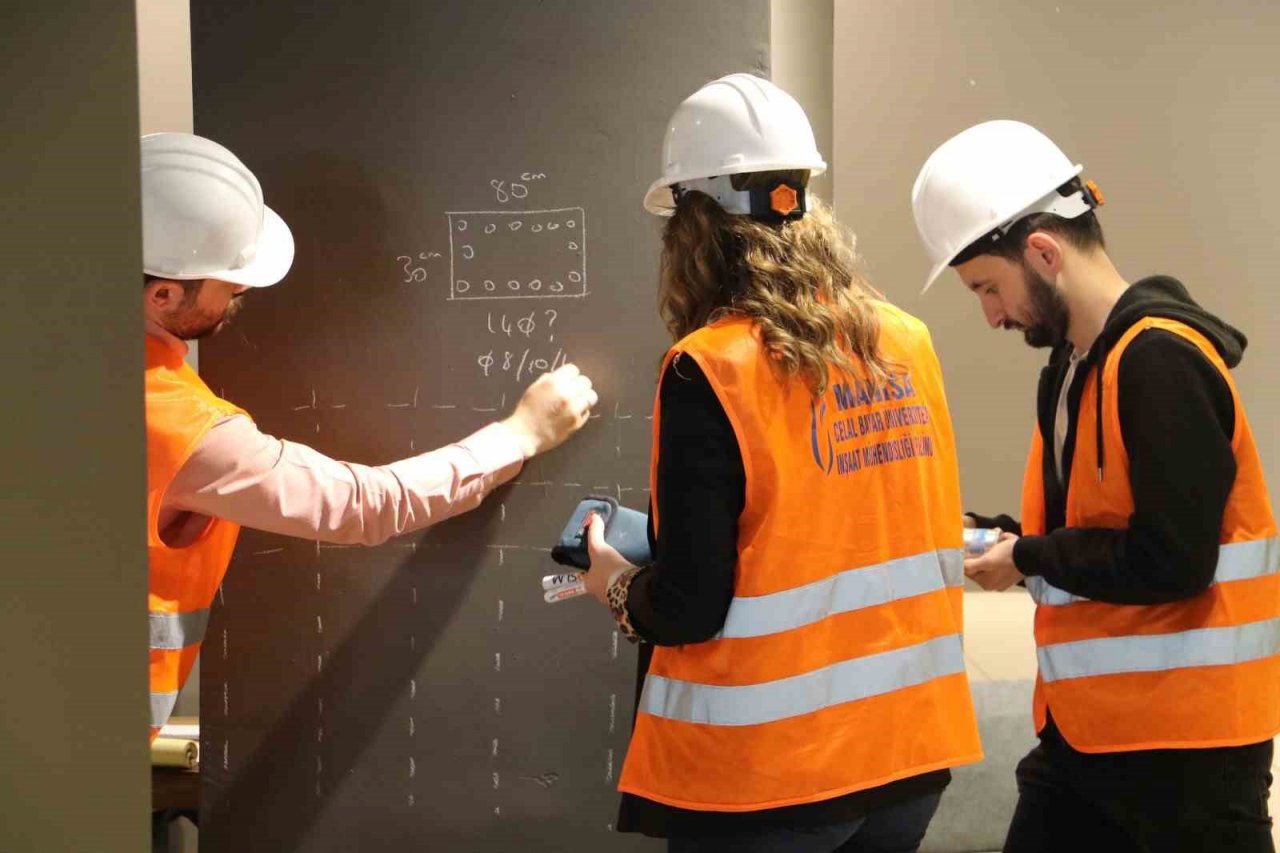 Manisa’da binaların depreme dayanıklılık testleri başladı