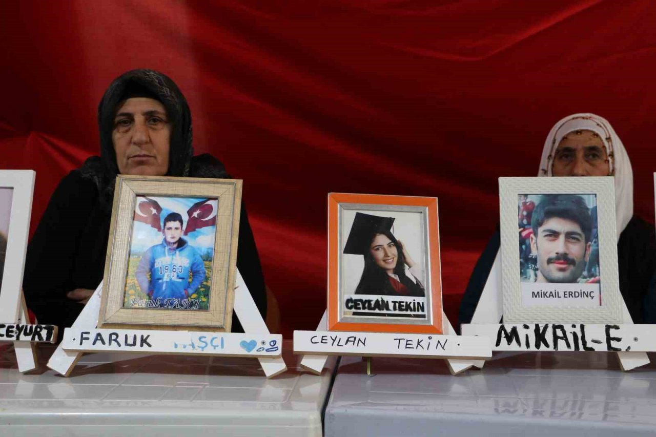 Evlat nöbetindeki anne Hatice Levent: "Bayram bizim neyimize"