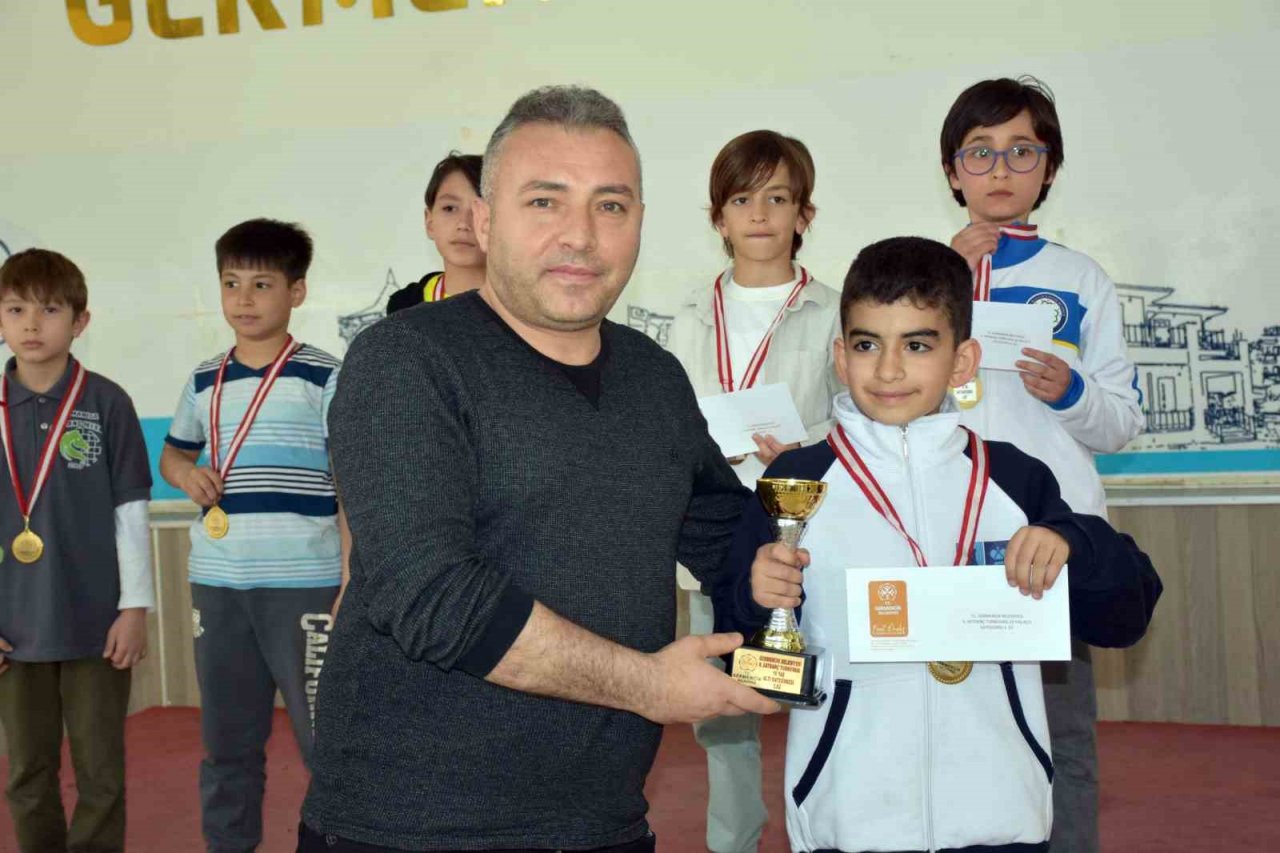 Germencik Belediyesi 6. satranç turnuvasına ev sahipliği yaptı