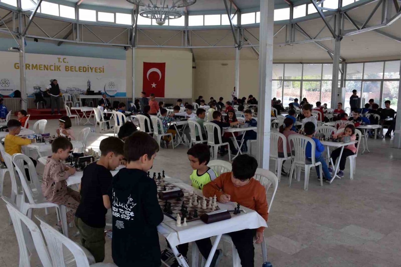 Germencik Belediyesi 6. satranç turnuvasına ev sahipliği yaptı