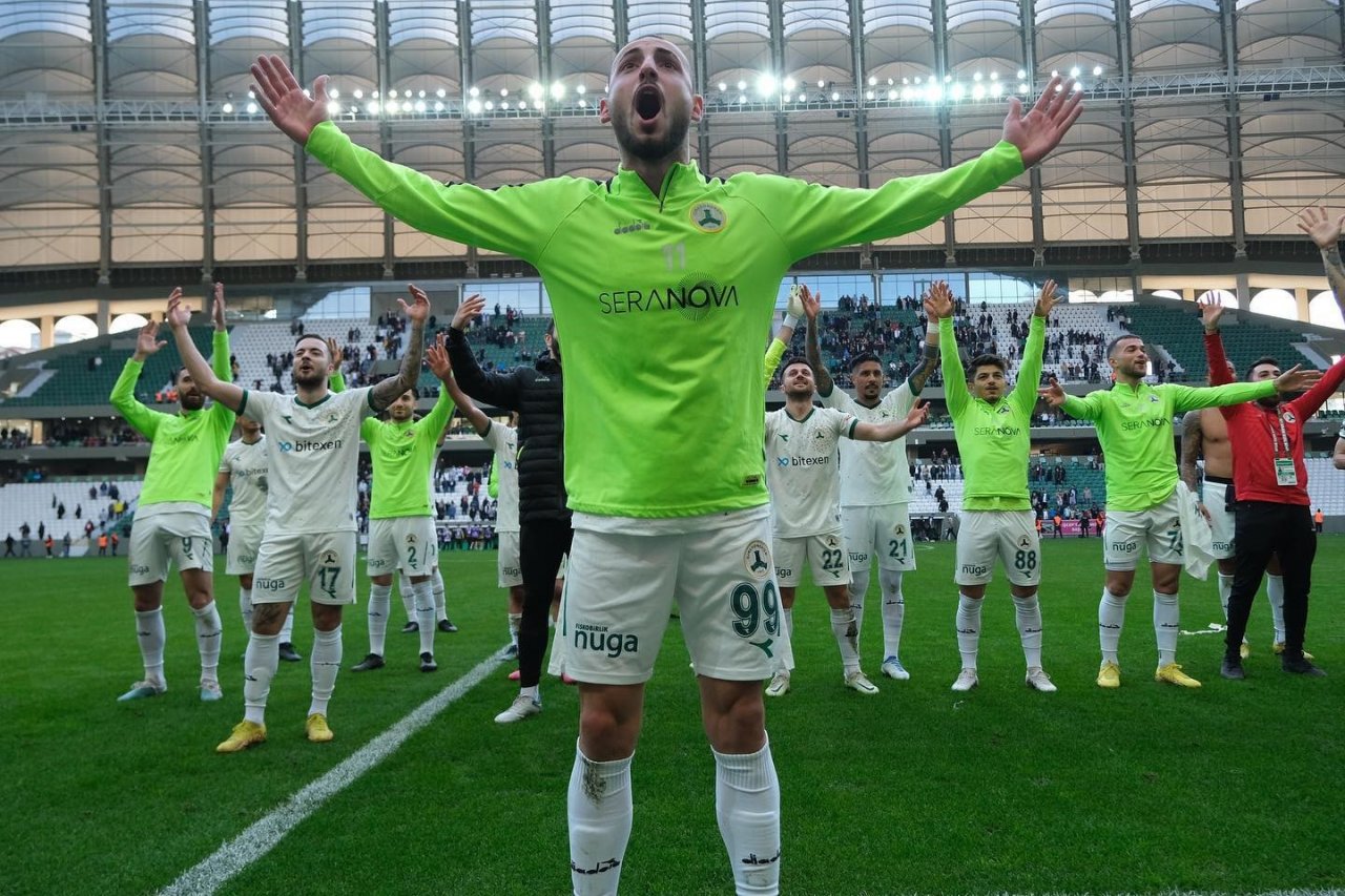 Gökalp Kasapoğlu: “3 puanı taraftarlarımıza armağan ediyoruz”