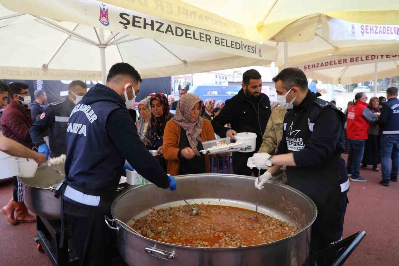 Şehzadeler Belediyesi destan yazıyor