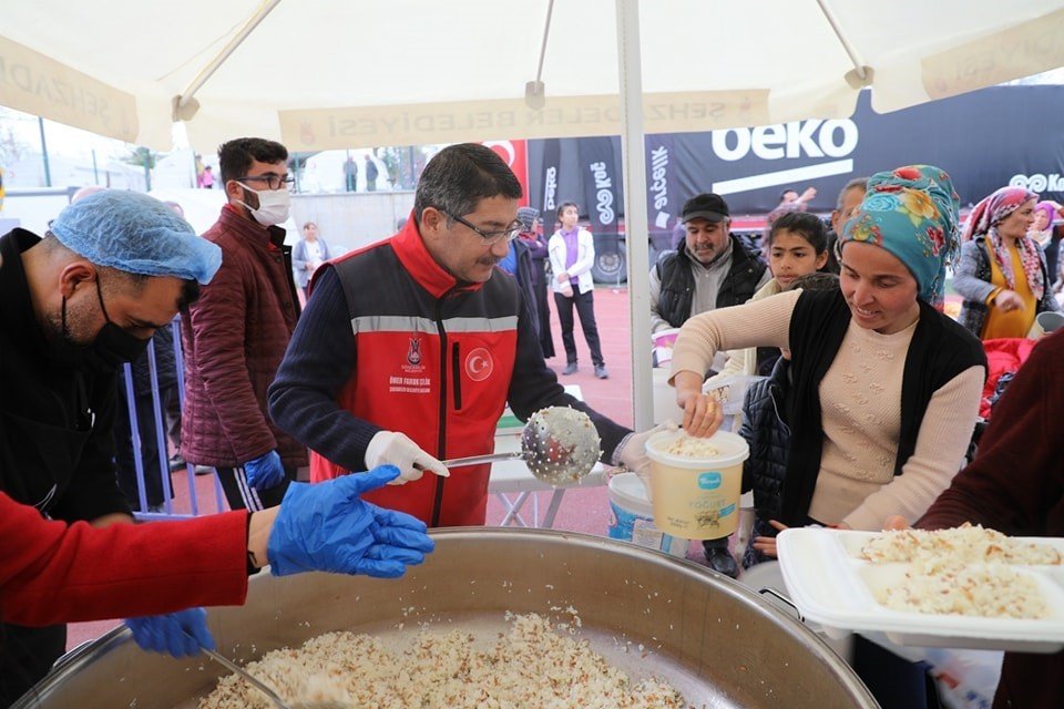Şehzadeler Belediyesi destan yazıyor