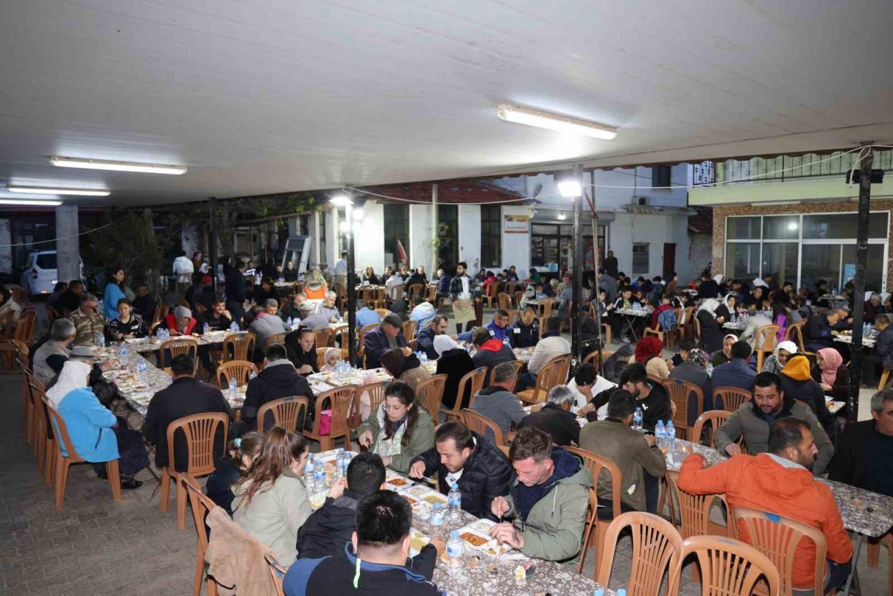 Marmaris’te mahalle iftarları Taşlıca’da sonlandı