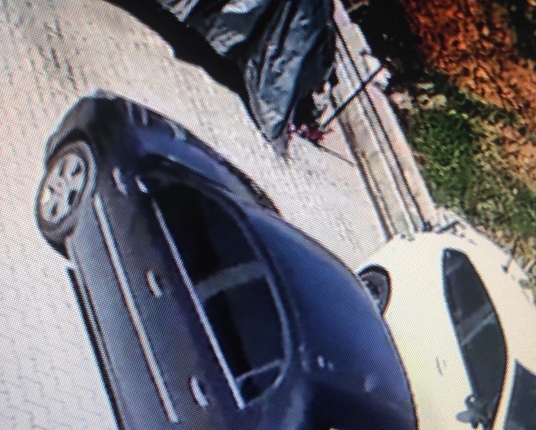 Oto bakım servisine bakım için teslim edilen aracı çaldılar