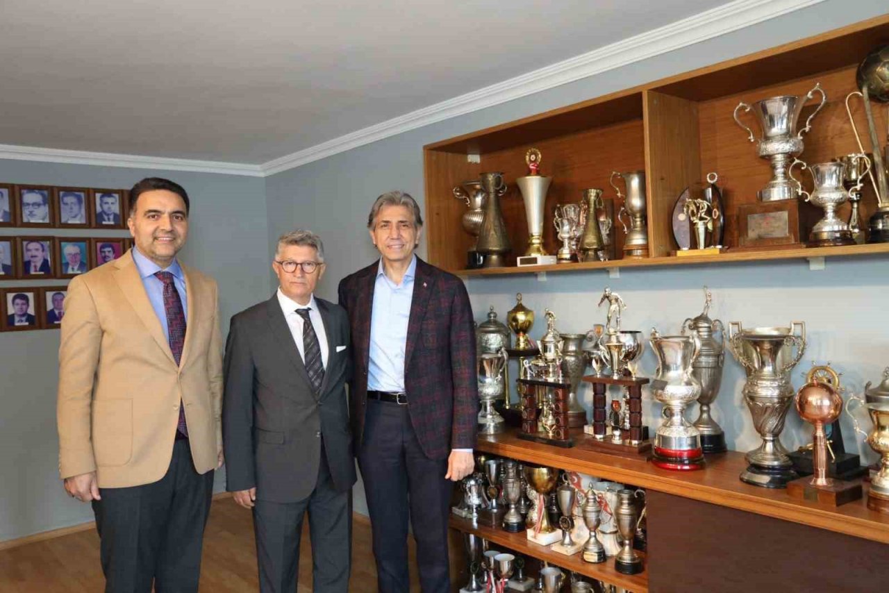 Gençlik Ve Spor Bakanlığı’ndan Sarıyer’e 100 Milyon TL değerinde stat