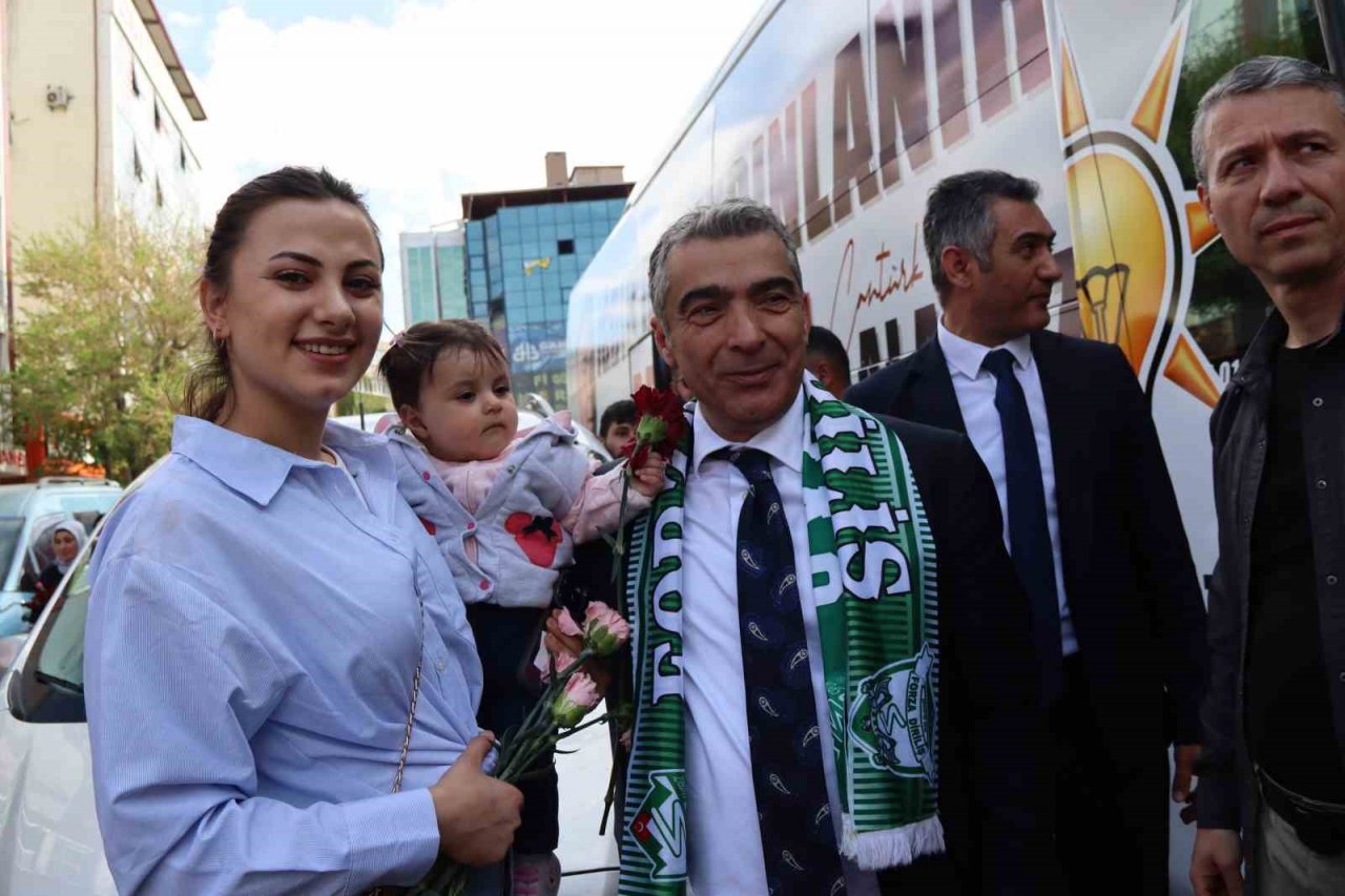Ak Parti Milletvekili adayı Cantürk Alagöz Iğdır’da