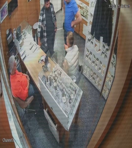 Sahte altının değerini düşürdü, kuyumcunun 25 yıllık tecrübesinden kaçamadı