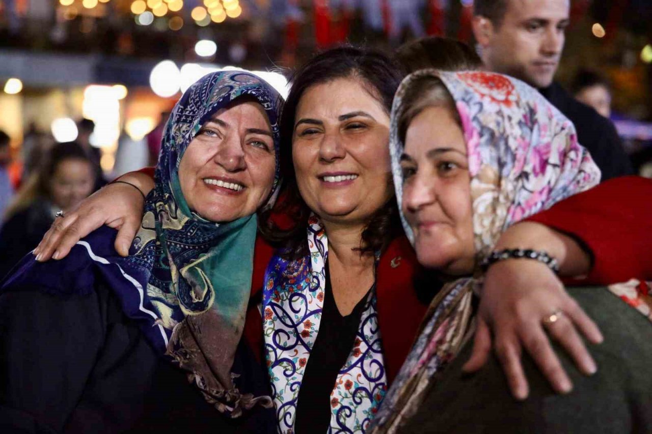 Aydınlılar, Büyükşehir’in iftar sofralarında bir araya geldi