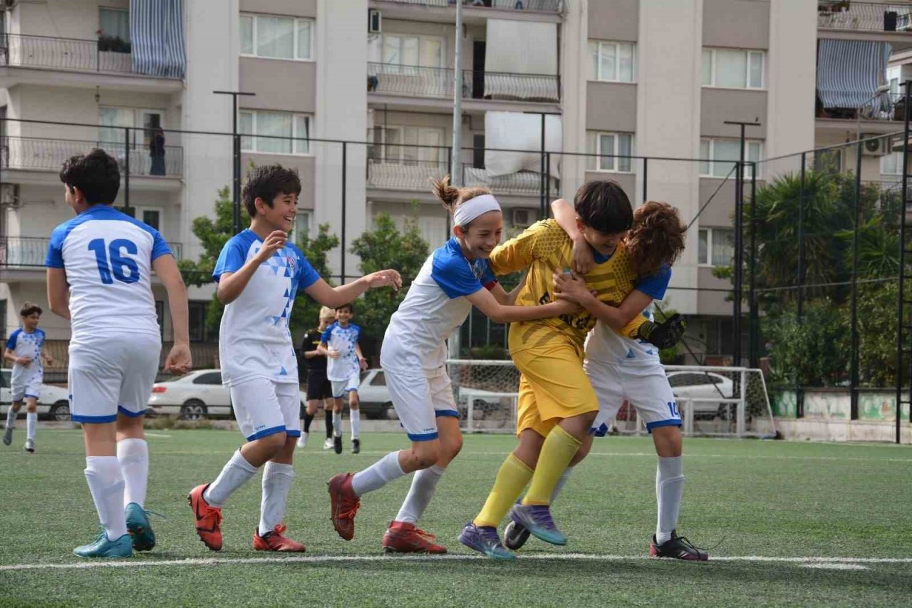Efeler Cup 2 Futbol Turnuvası heyecanı sona erdi