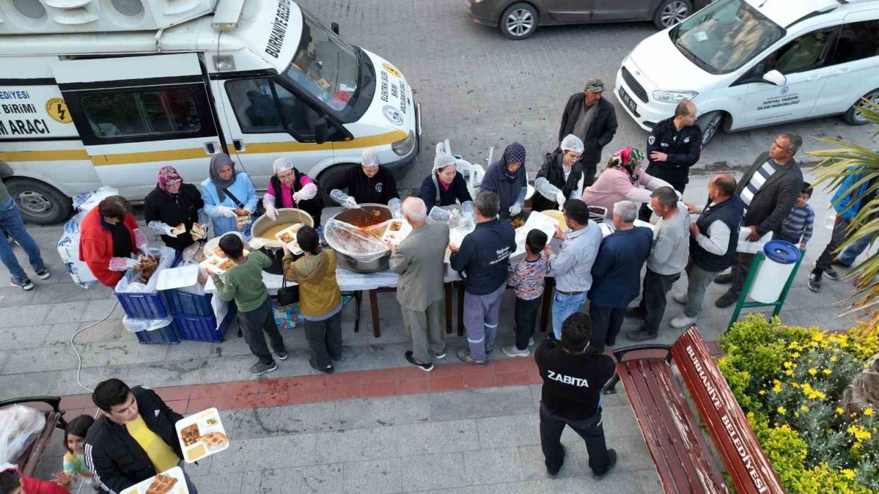 Burhaniye’de 5 bin kişilik iftar