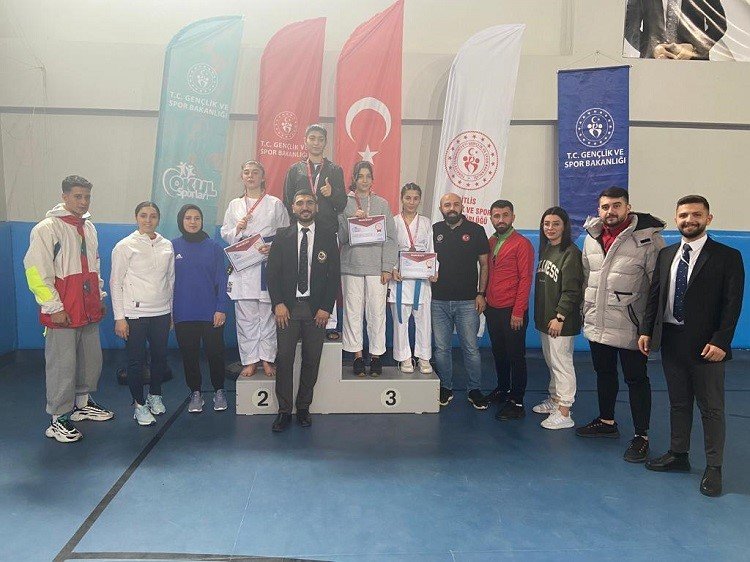 Batmanlı kadın sporcular Türkiye finalinde