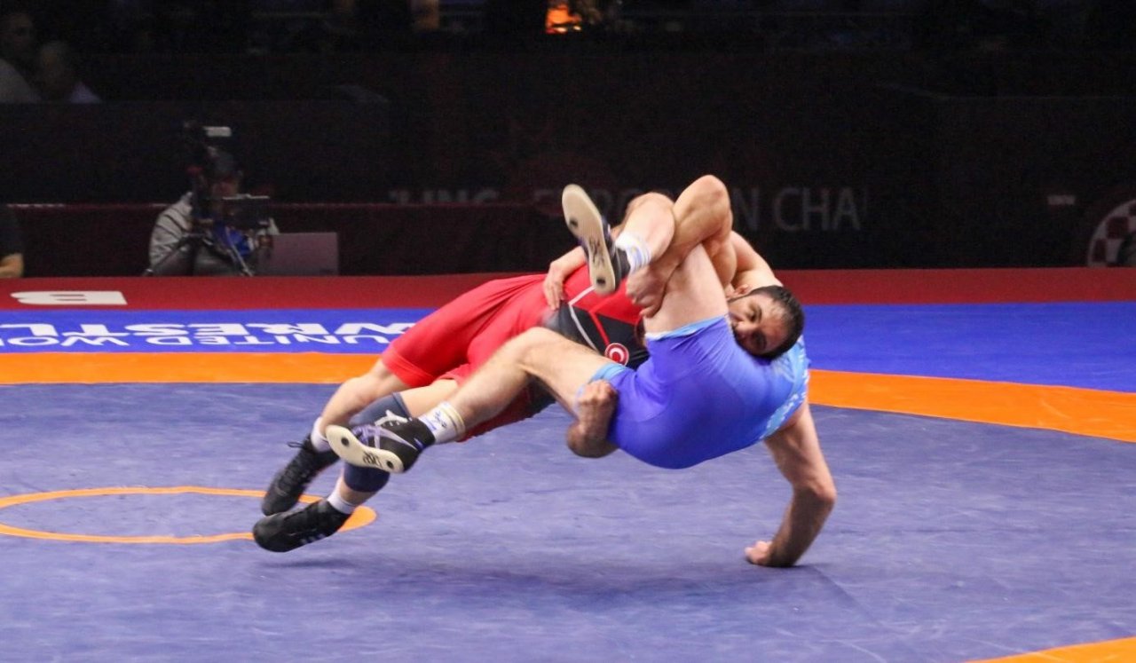 İbrahim Çiftçi, Avrupa Güreş Şampiyonası’nda bronz madalya kazandı