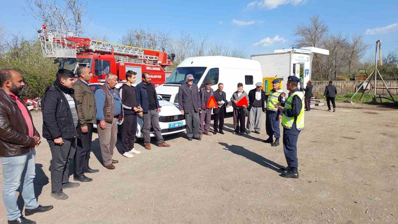 Elazığ’da ‘Reflektör Tak Görünür Ol’ kampanyası