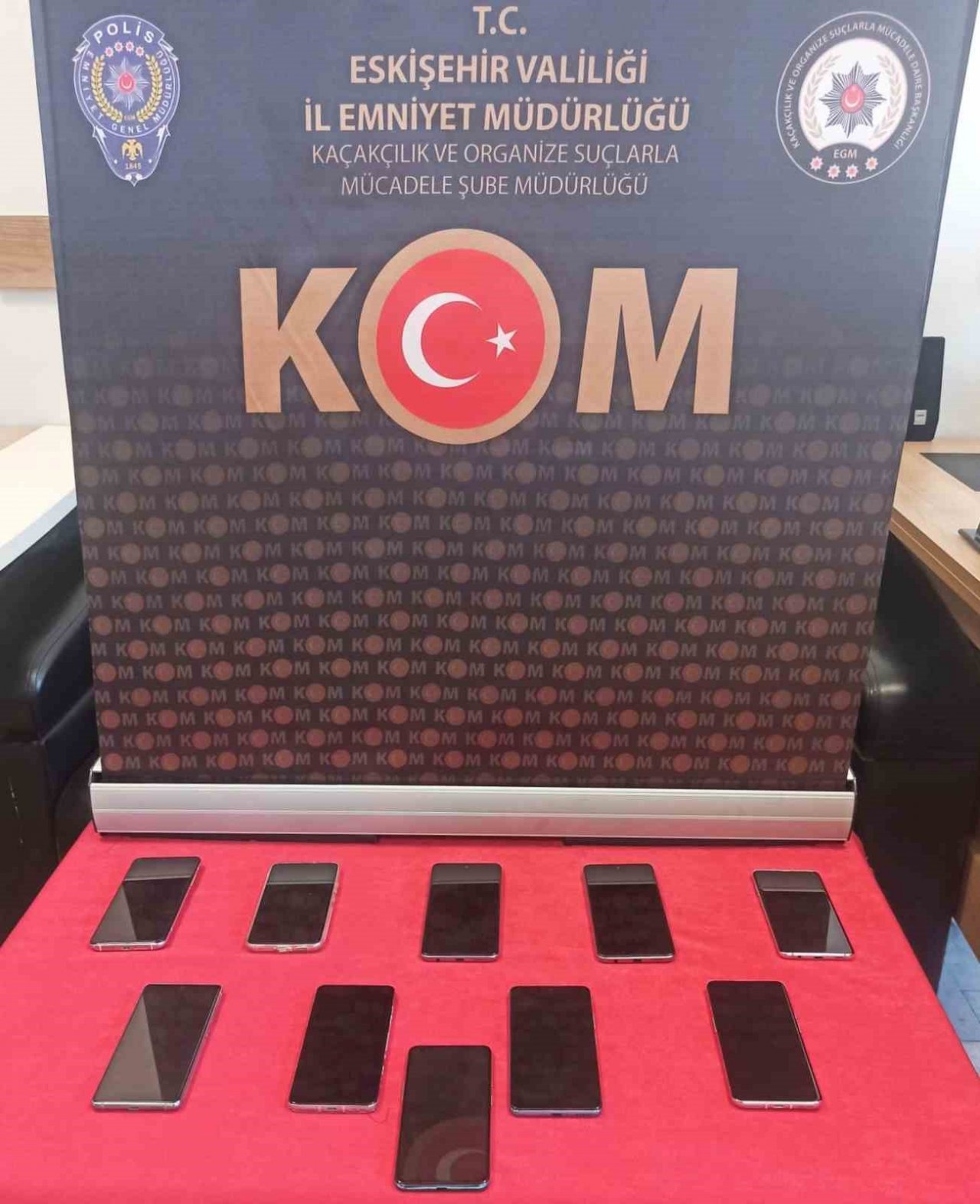 Eskişehir’de 5 iş yerinde bin 744 parça kaçak mal ele geçirilirdi, 5 şahıs yakalandı