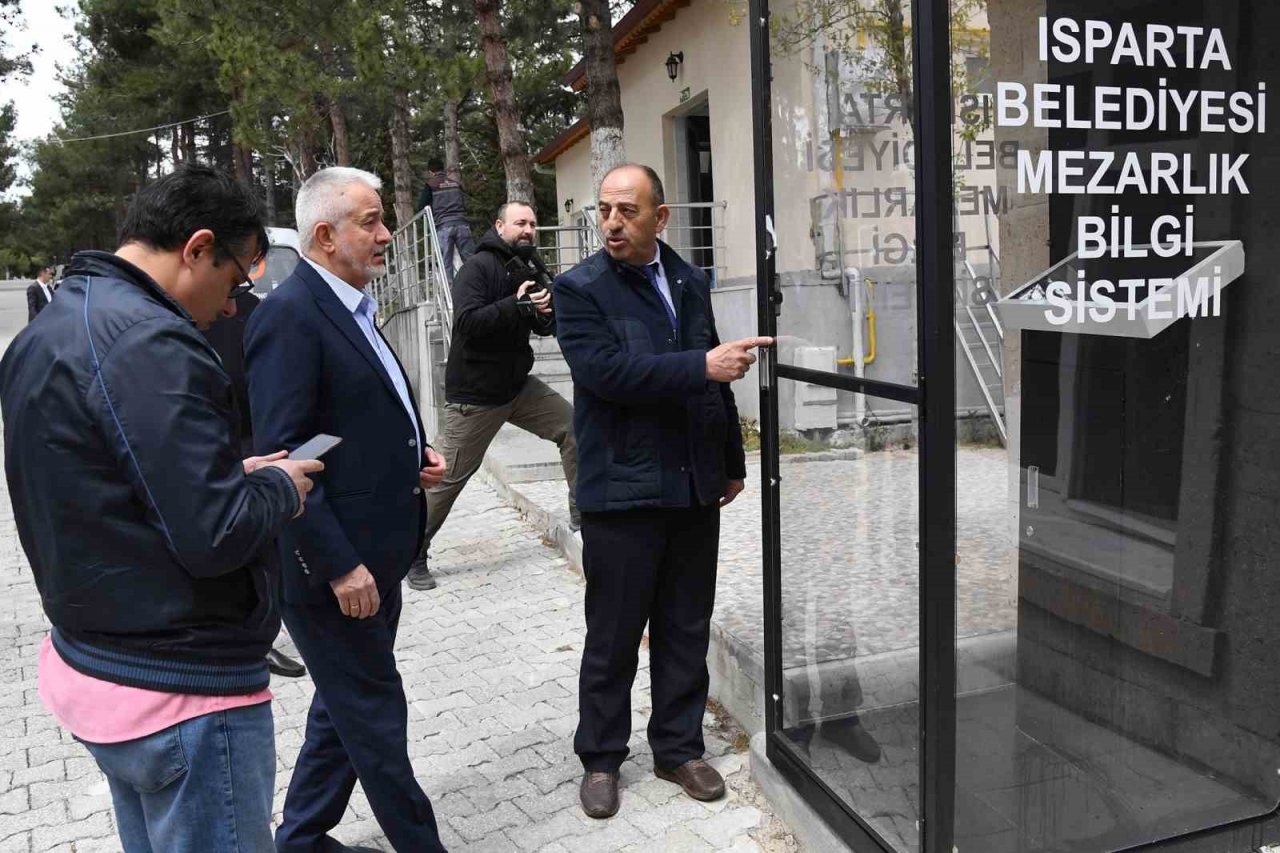 Isparta’da mezar yerleri artık daha kolay bulunabilecek