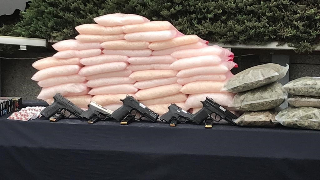 İstanbul’da uyuşturucu tacirlerine darbe üstüne darbe: 1 ton 200 kilo uyuşturucu ele geçirildi