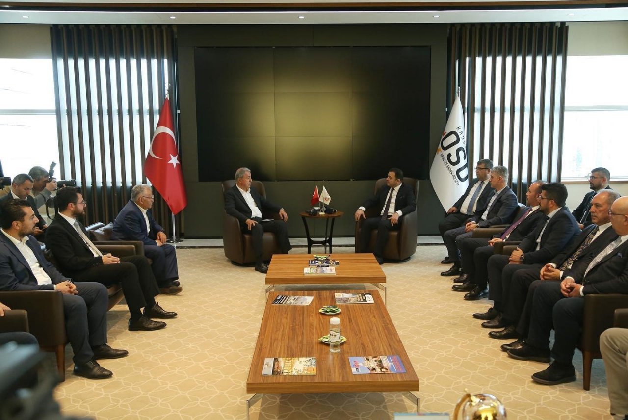 Başkan Büyükkılıç Ve Bakan Akar iş dünyası temsilcileri ile buluştu