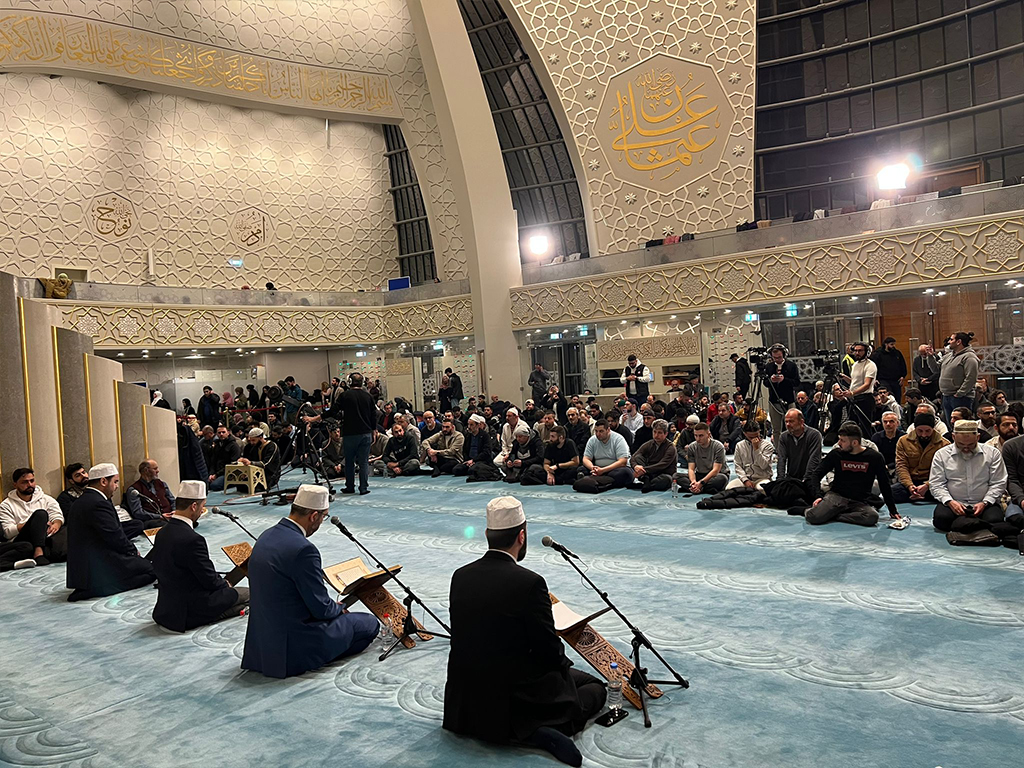koln-ditib-kadir-gecesi-7.jpg