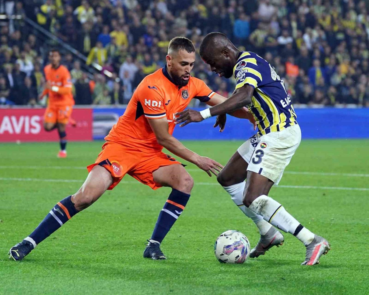 Başakşehir ile Fenerbahçe 30. randevuda