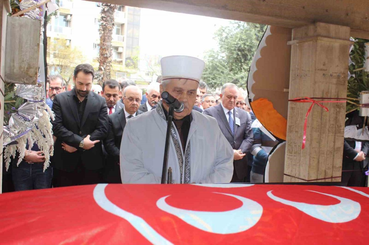 MHP Salihli İlçe Başkanı Mehmet Akın son yolculuğuna uğurlandı
