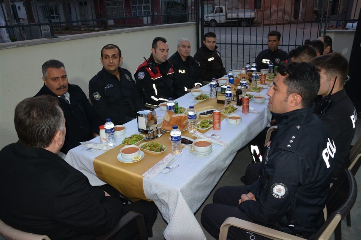 Kaymakam Odabaş, polislerle iftar yaptı