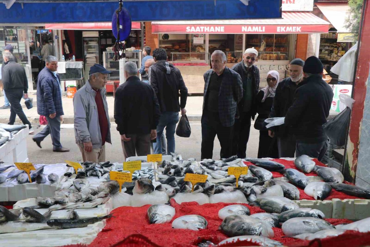 Mevsim balıklarının yerini kültür balıkları aldı