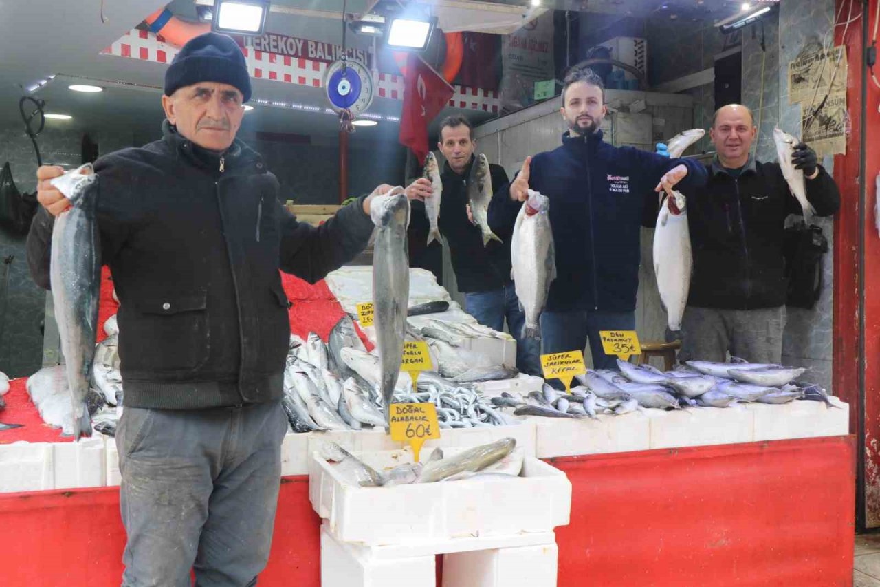 Mevsim balıklarının yerini kültür balıkları aldı