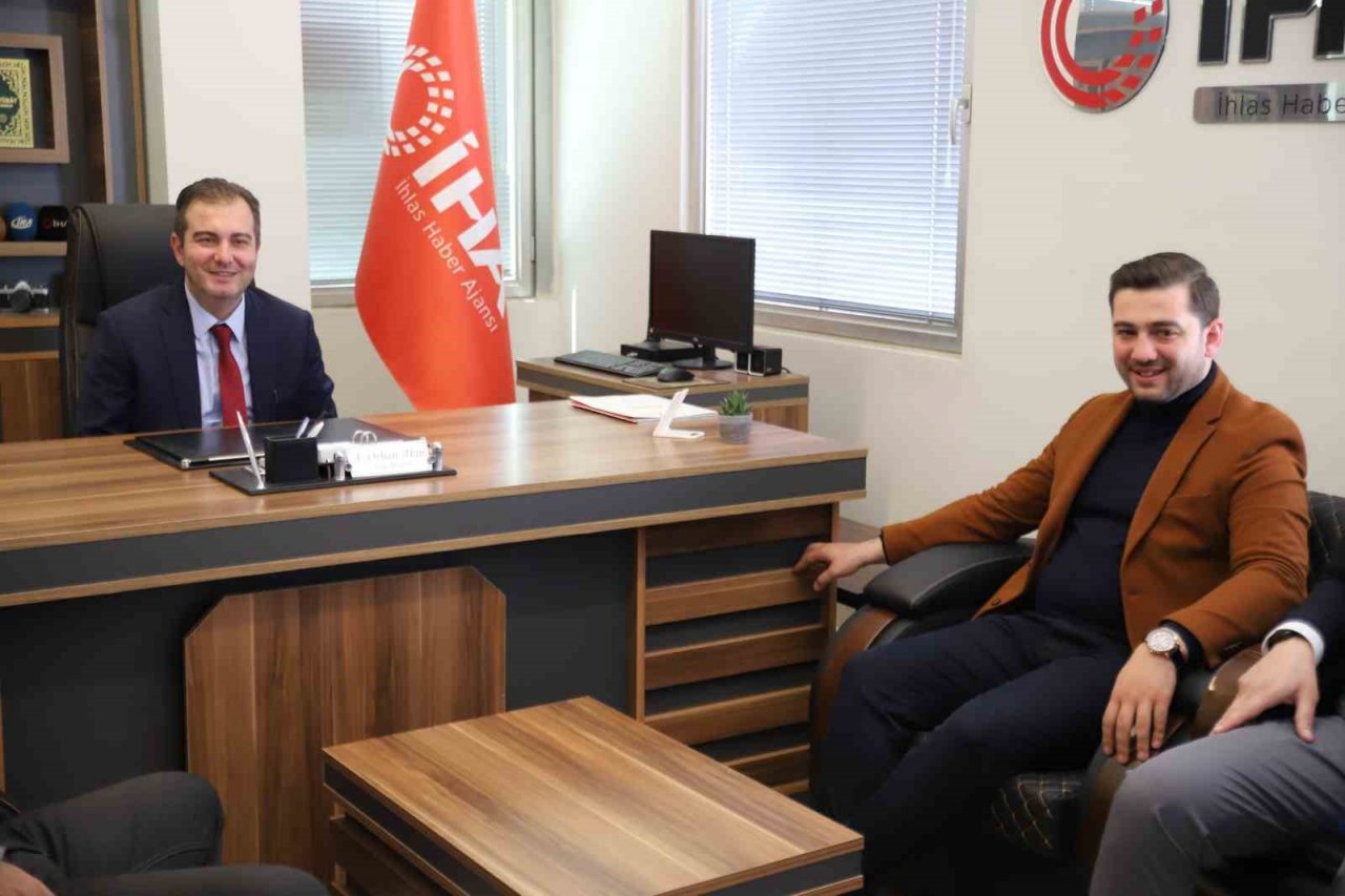 AK Parti adayı Eyup Özkeçeci: "Karşımızda terör destekli 6’lı masa değil, 7’li hatta 8’li masa var"