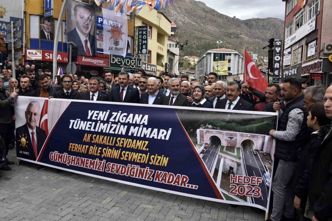 Binali Yıldırım: "Oyun çok açık, bölücü terör örgütünü meşrulaştırmaktır"