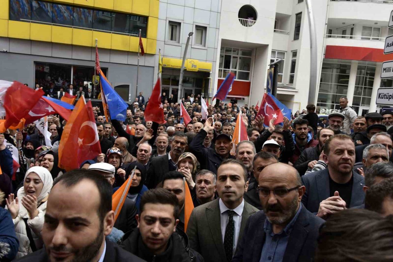 Binali Yıldırım: "Oyun çok açık, bölücü terör örgütünü meşrulaştırmaktır"
