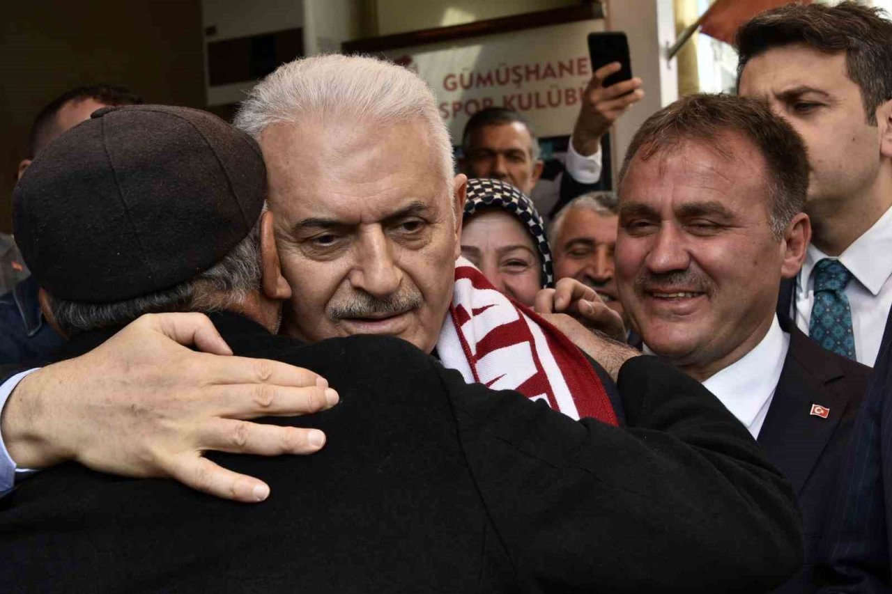Binali Yıldırım: "Oyun çok açık, bölücü terör örgütünü meşrulaştırmaktır"
