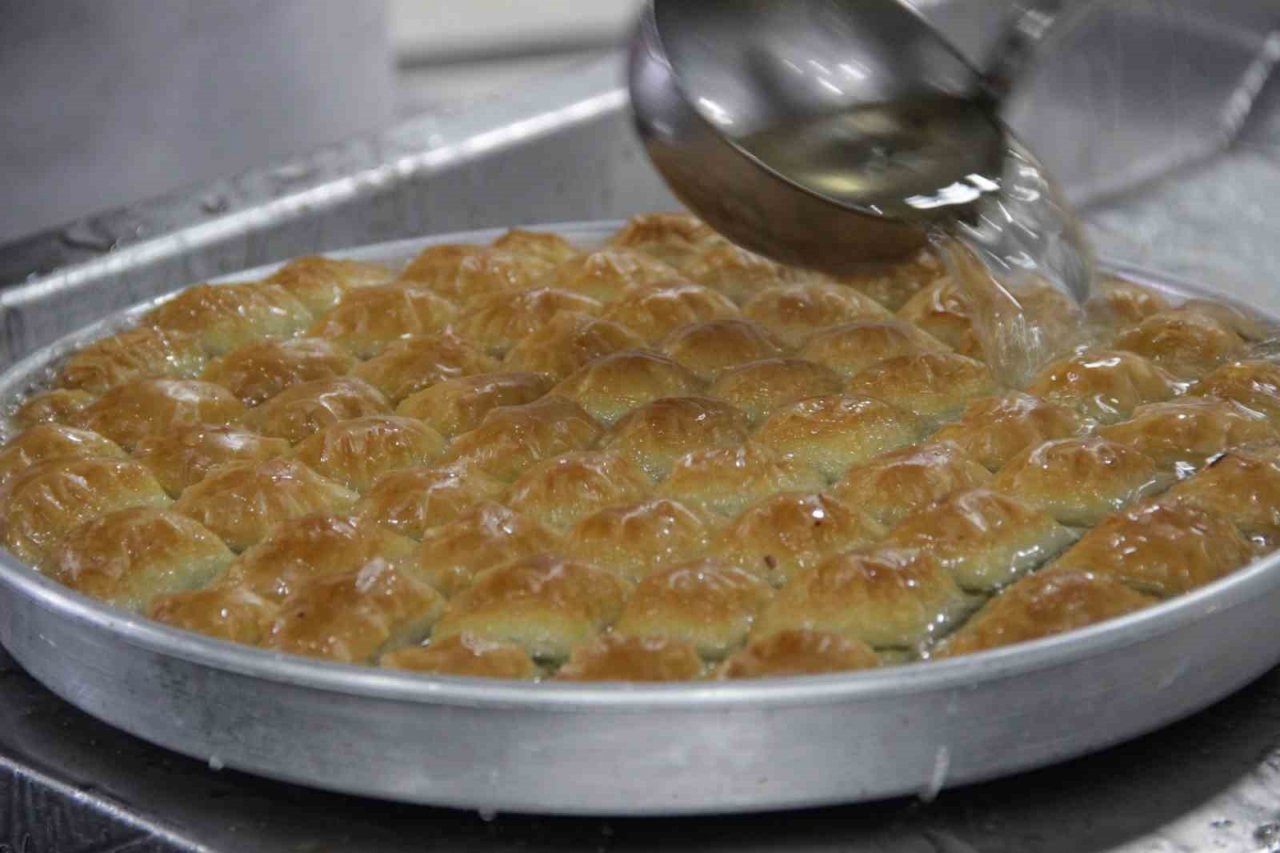 Ramazan Bayramı’nın gözdesi baklavada ‘ucuz’ uyarı