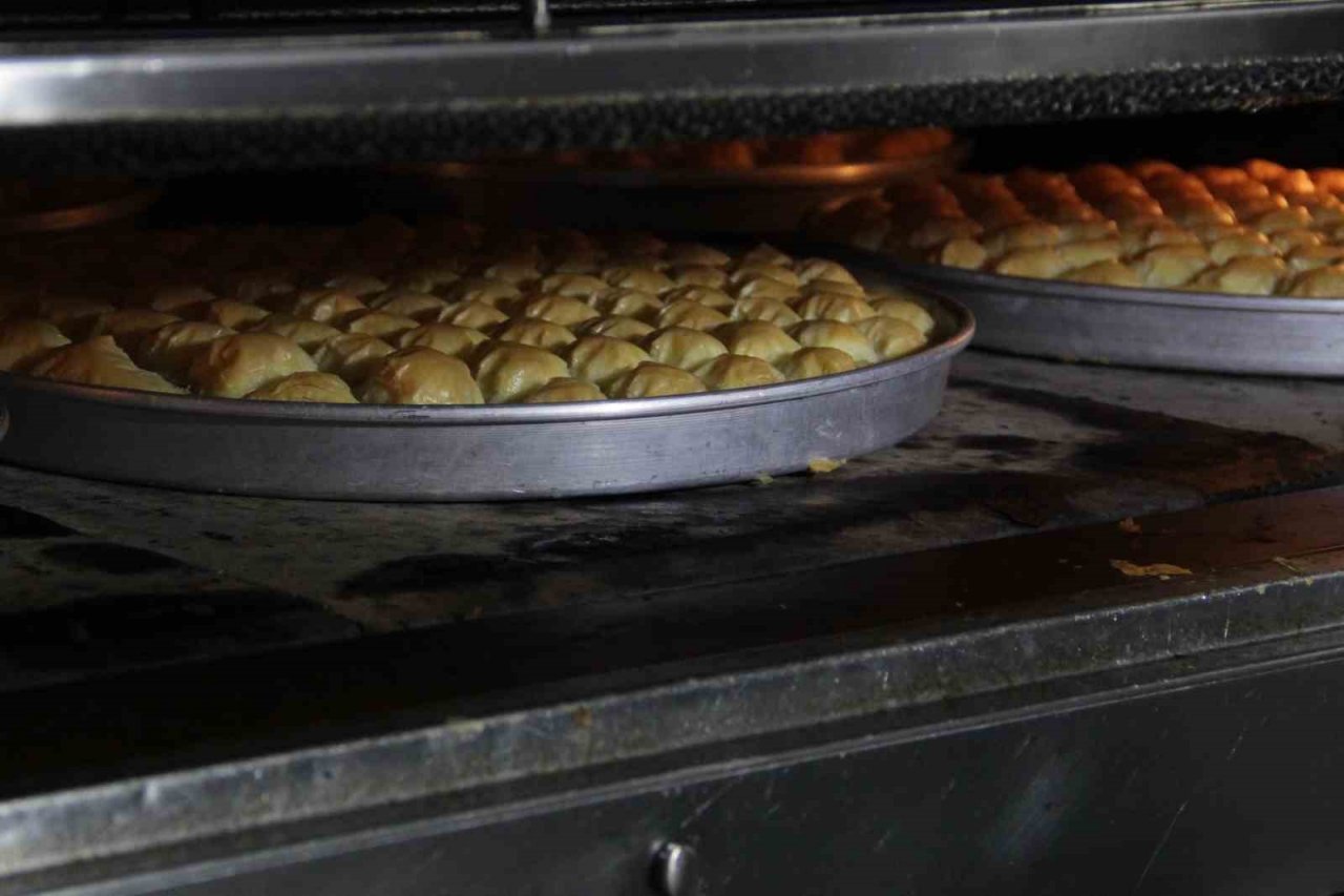 Ramazan Bayramı’nın gözdesi baklavada ‘ucuz’ uyarı