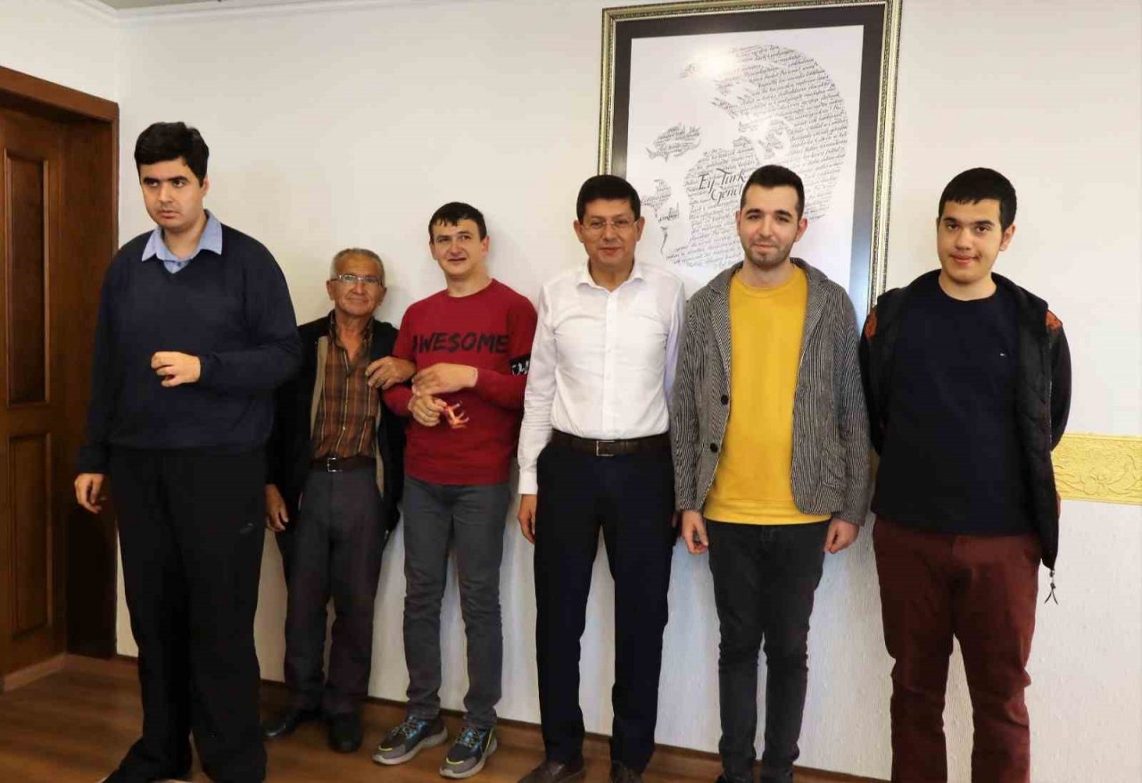 Başkan Özcan; "Sosyal belediyecilikten hiçbir zaman taviz vermedik"