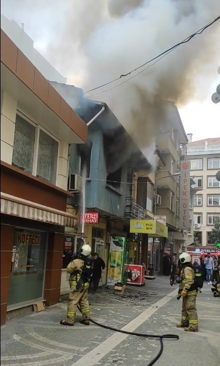 Balıkesir’de çıkan yangın korkuttu