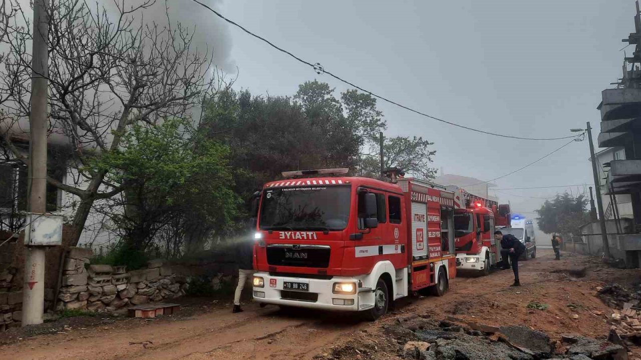 Ev yangınında maddi hasar meydana geldi