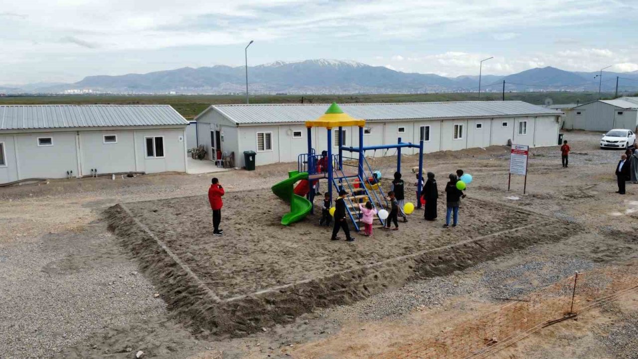 Malatya’da bir sanayi kuruluşu, işçileri için konteyner kent kurdu