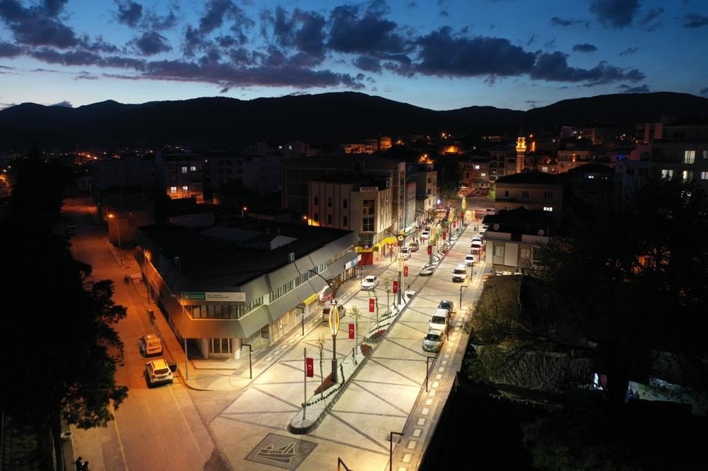 Germencik Belediyesi sokak düzenlemelerine devam ediyor