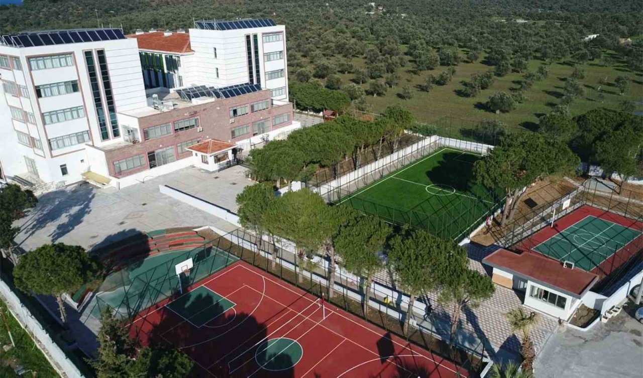 Balıkesir’e gençler için spor yatırımları sürüyor