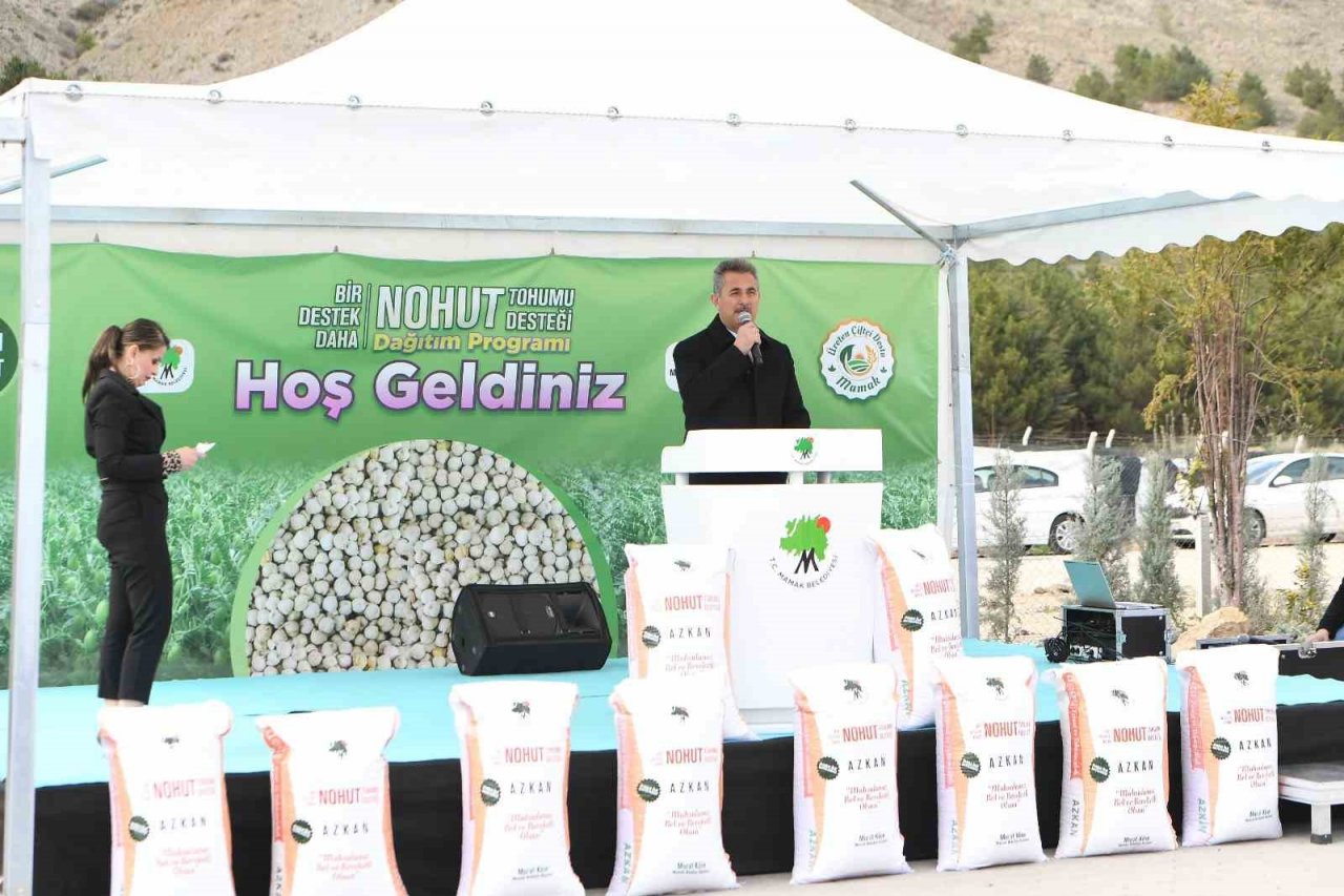 Mamak Belediyesinden çiftçilere tohum desteği