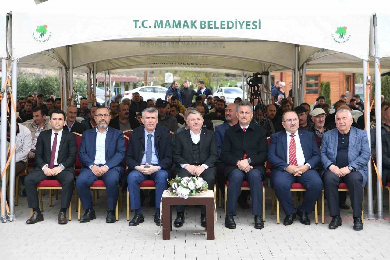Mamak Belediyesinden çiftçilere tohum desteği