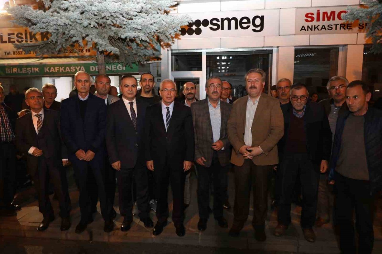 Başkan Palancıoğlu, Birleşik Kafkasya Derneği’nde depremzedelerle bir araya geldi