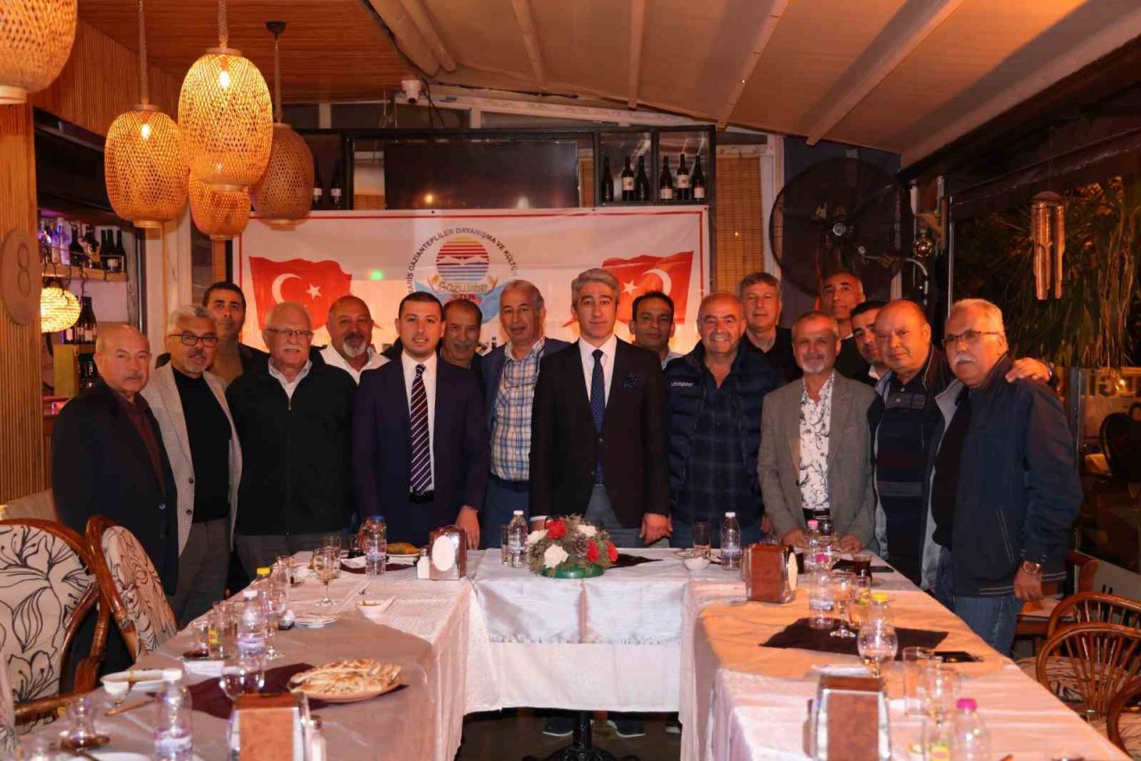 Başkan Oktay Anteplilerin iftarına konuk oldu