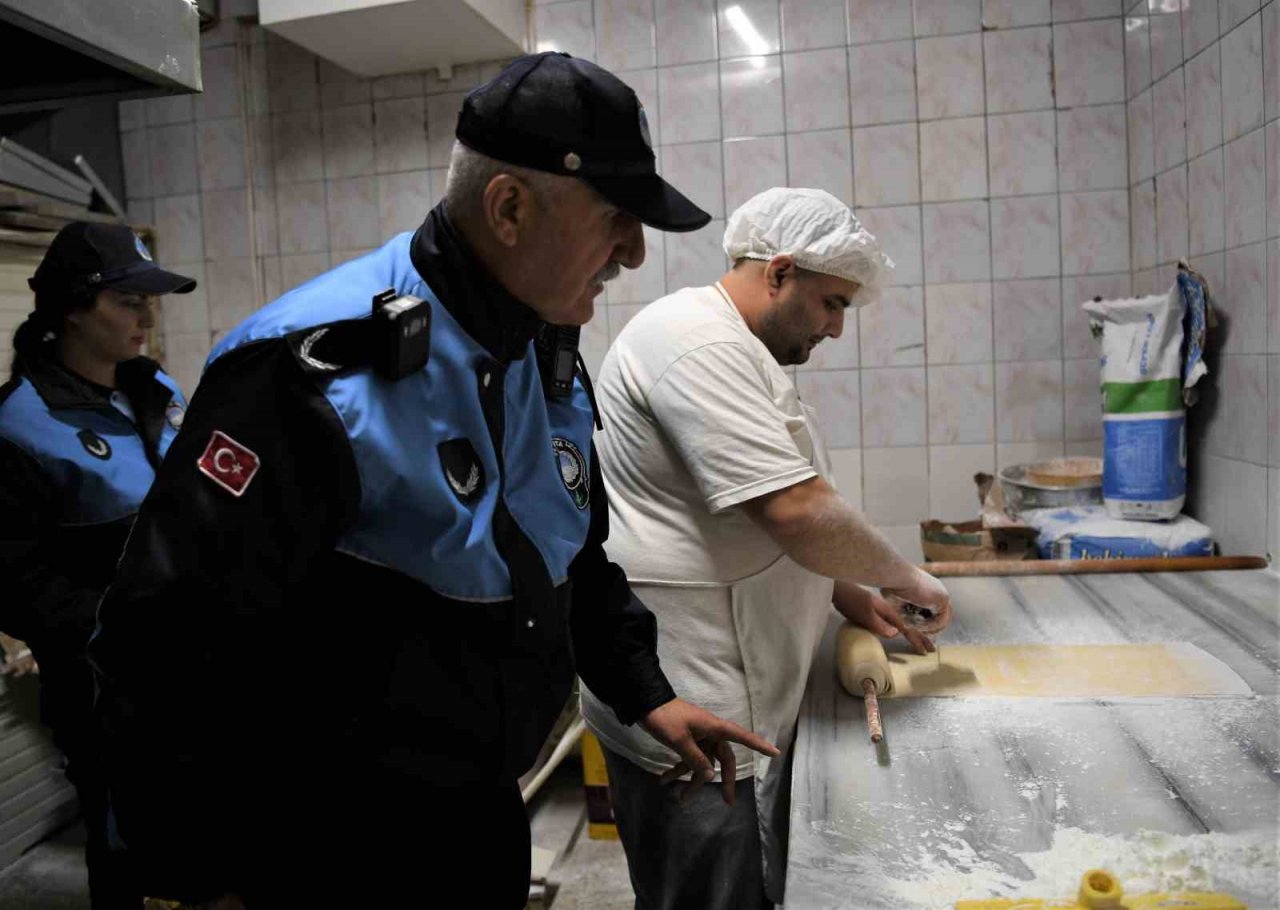 Osmangazi’de bayram öncesi tatlı imalathanelerine sıkı denetim