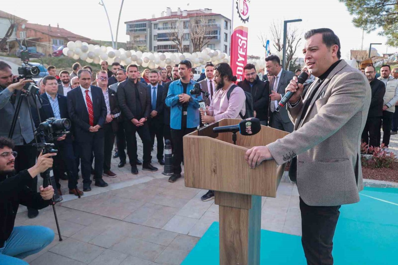 Uşak’ta açılışın coşkusu toplu iftarla taçlandı