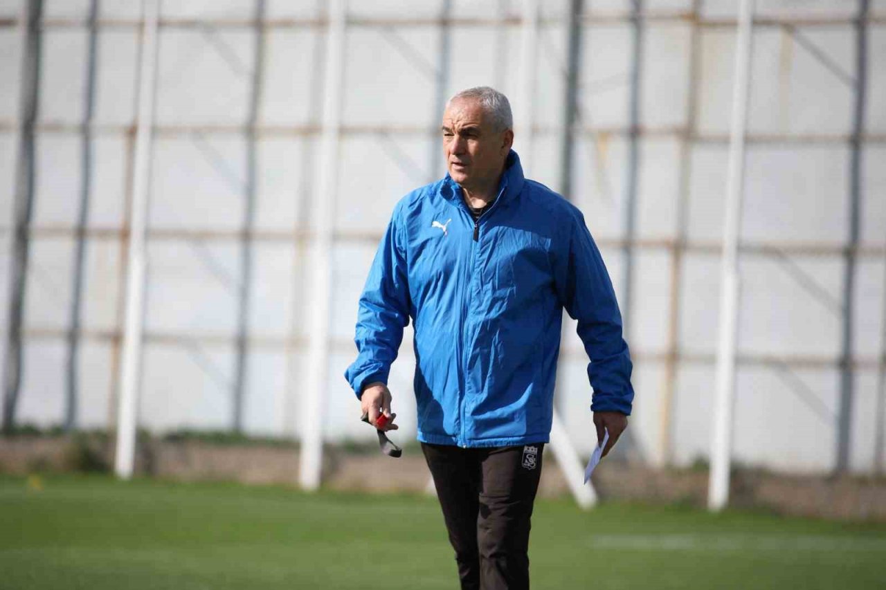 Rıza Çalımbay: "Trabzonspor maçını kazanmalıyız"