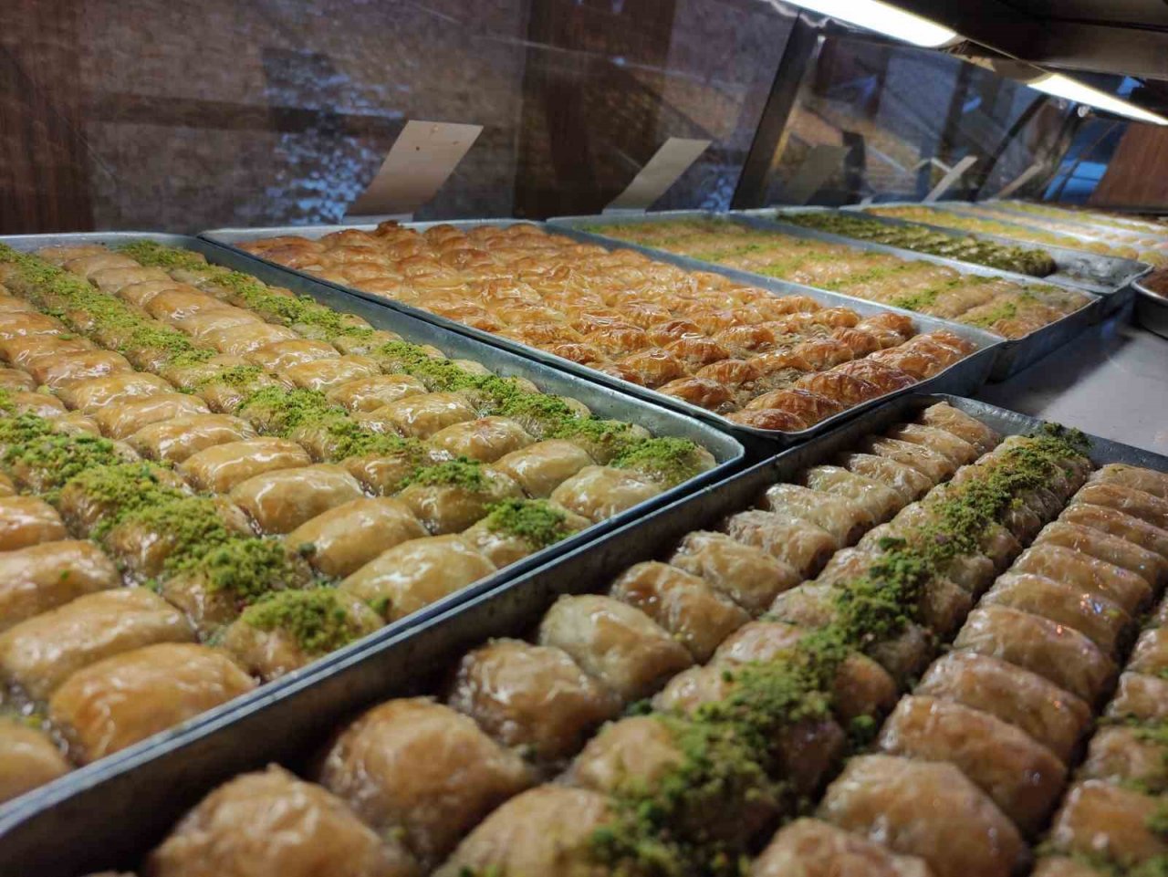 Tatlıcılarda bayram yoğunluğu başladı