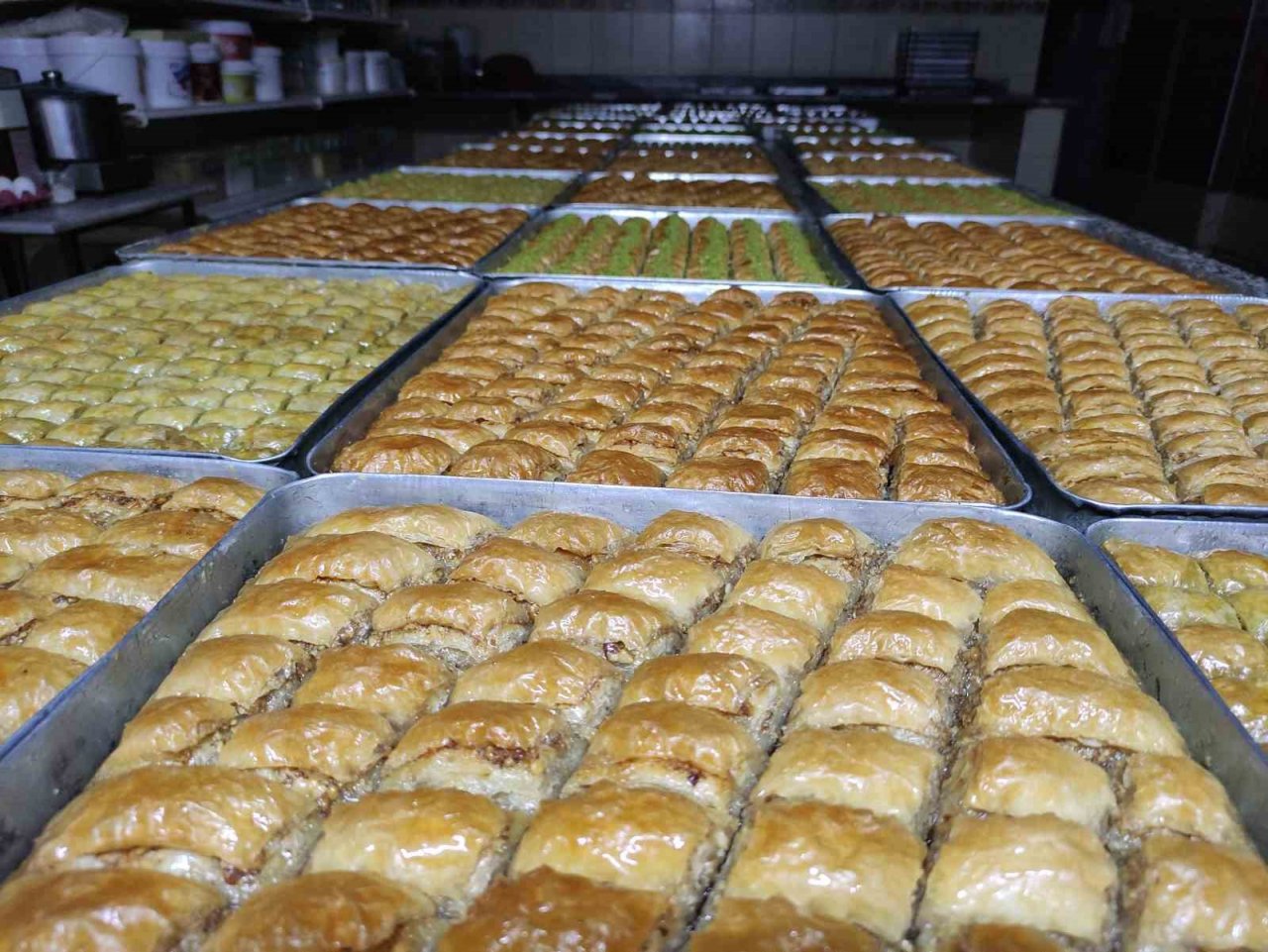 Tatlıcılarda bayram yoğunluğu başladı